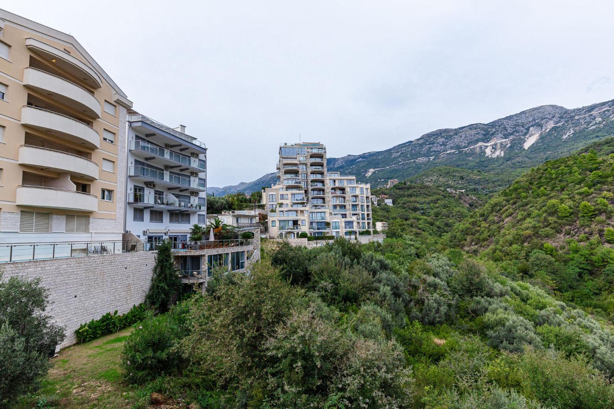 Sunny Side Wellness Resort & Spa Будва Экстерьер фото